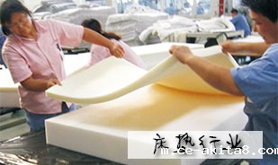 热熔胶机在家居日用品上应用