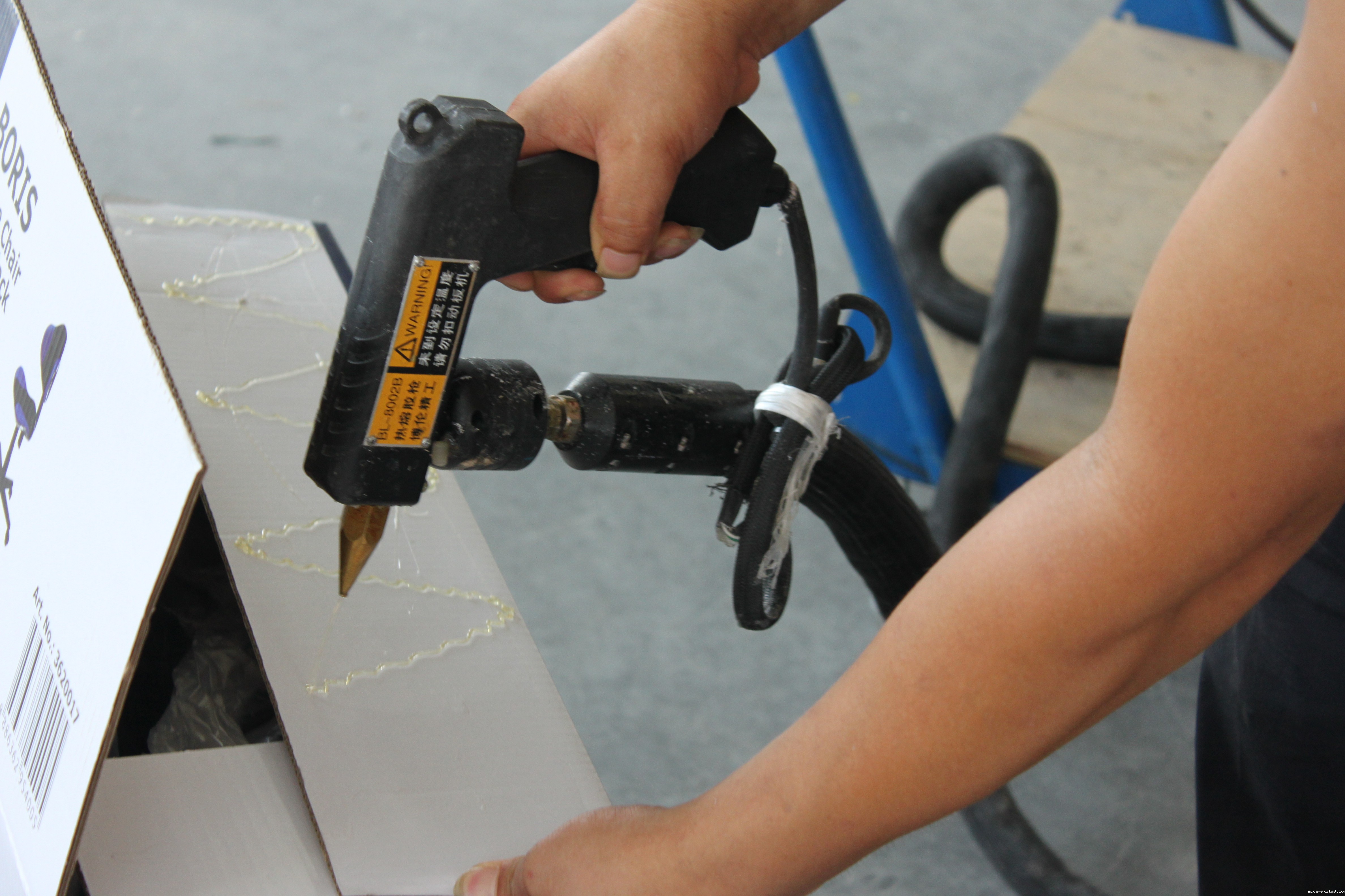 纸箱封合用热熔胶,热熔胶厂家